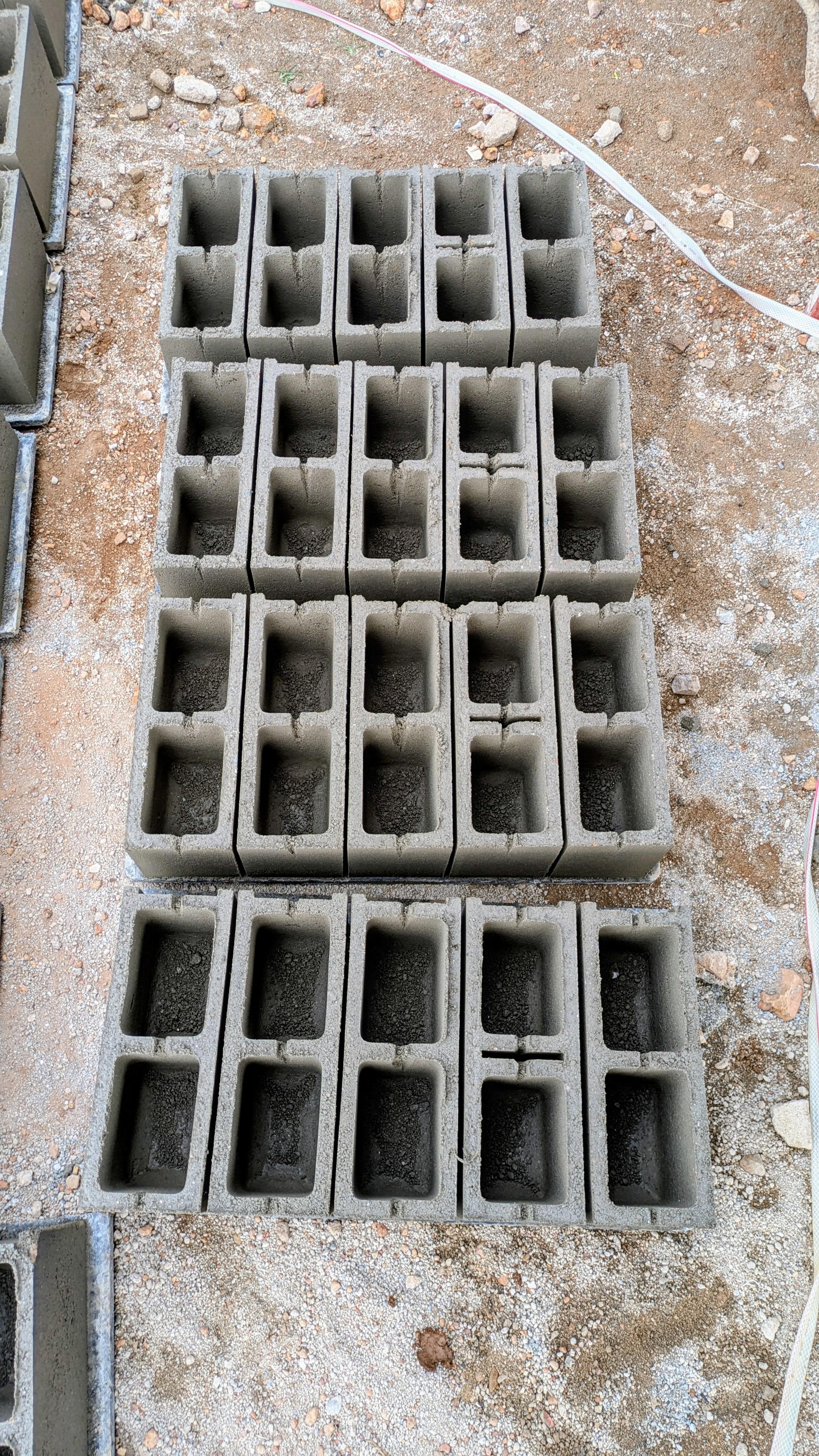 HOLLOW BLOCK 10